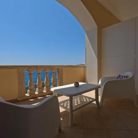 The Sun 'tis Frühstückspension 4*